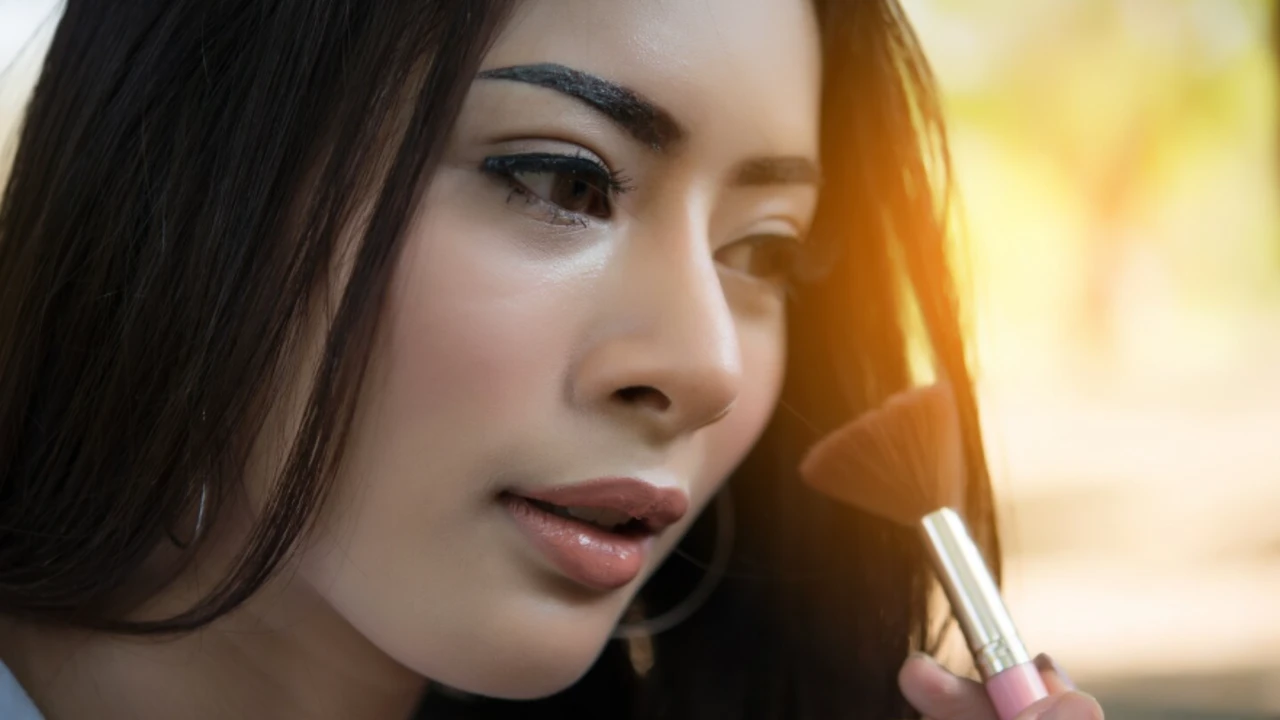 The Clean Beauty Wave Must-Try Makeup Trends for 2025